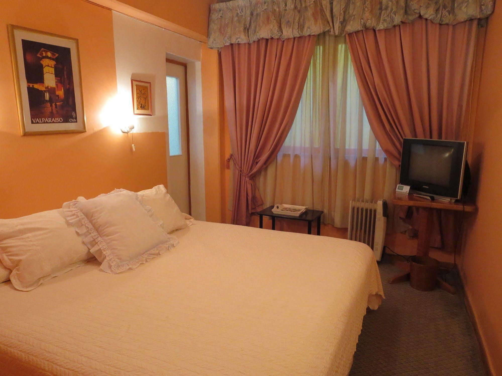 Marilu 'S Bed And Breakfast Hostel Santiago Dış mekan fotoğraf